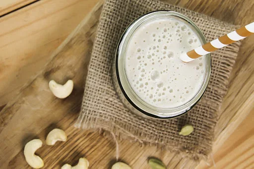 Creamy Cashews Milkshake