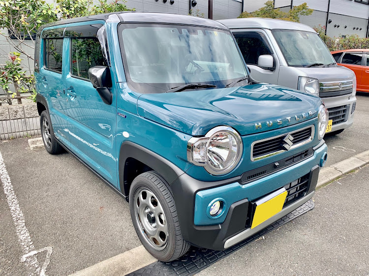 ヴォクシーの右側横バージョンバトン写真📸・洗車・御礼参り・久々のハスラー乗り・紅葉はありません🍁に関するカスタム事例の投稿画像2枚目