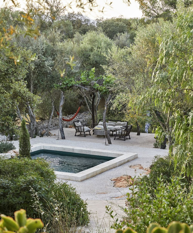 The couple wanted the pool to feel “intimate and balanced"