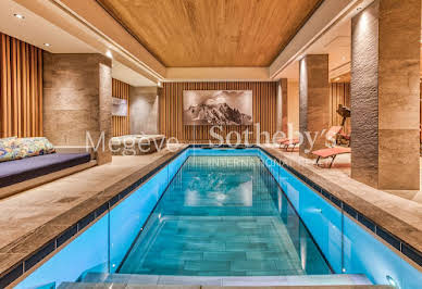 Chalet with pool 4