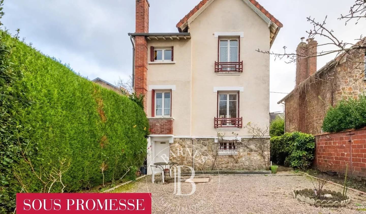 Maison avec jardin Le chesnay