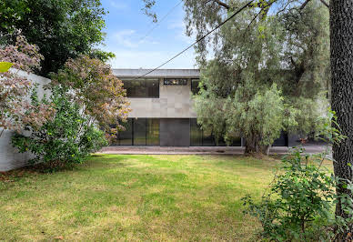 House with terrace 1