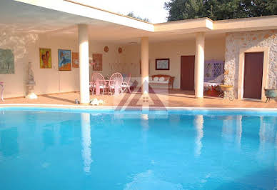 Villa with pool and terrace 3