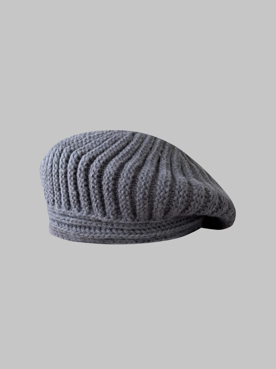 Title 4, Moda jesienno-zimowa z dzianiny Beret damski