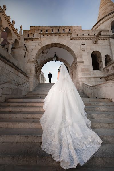 Fotografo di matrimoni Júlia Trieber (juliatrieber). Foto del 27 ottobre 2022