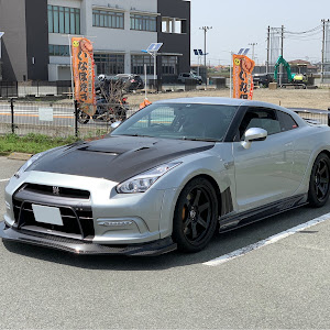 NISSAN GT-R R35