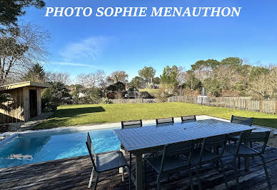 Maison avec piscine et terrasse 2