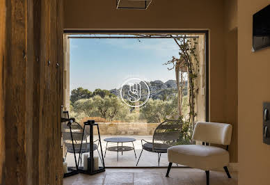 Maison avec piscine et terrasse 4