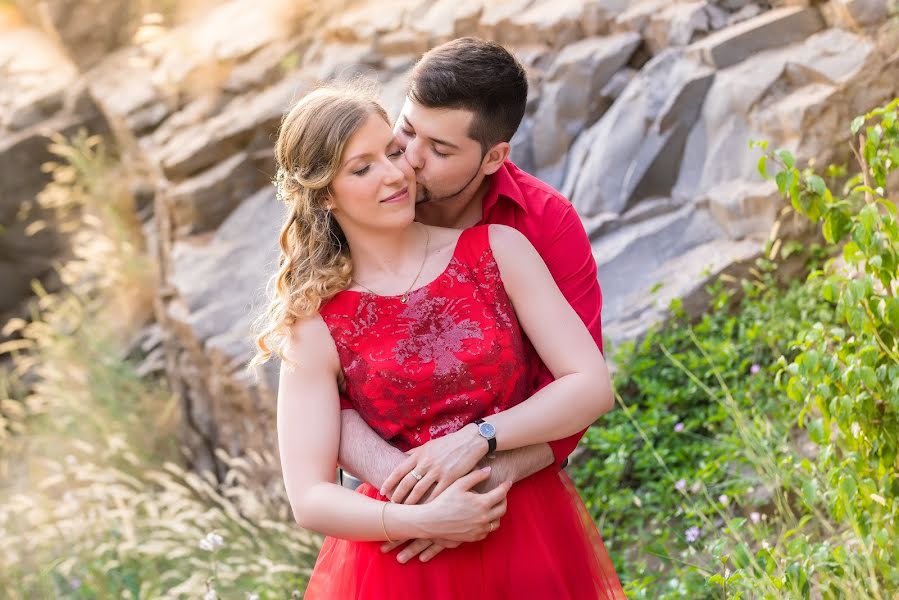 Fotógrafo de casamento Janos Kovacs (kovacsjanosfoto). Foto de 25 de fevereiro 2019