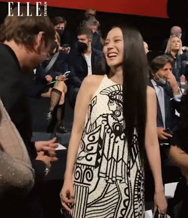 Dior CEO Offers BLACKPINK's Jisoo A Job During Paris Fashion