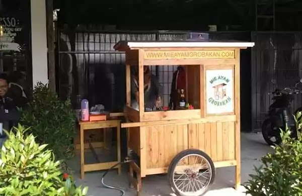 Peluang Usaha Mie Ayam dan Bakso Peluang Usaha Mie Ayam dan Bakso