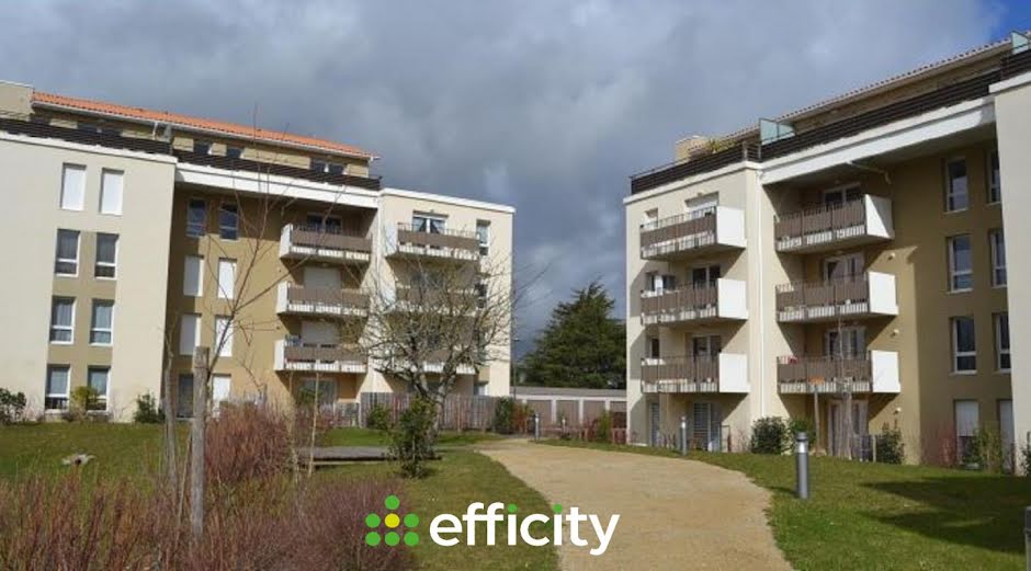 Vente appartement 2 pièces 42 m² à La Roche-sur-Yon (85000), 157 000 €