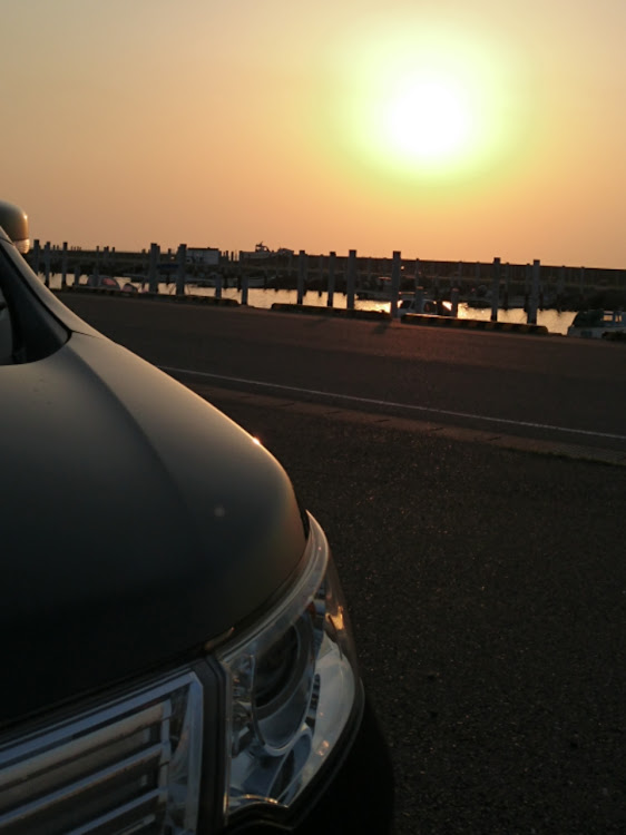 ワゴンRスティングレーのアクアライン・夕日と愛車に関するカスタム事例の投稿画像5枚目