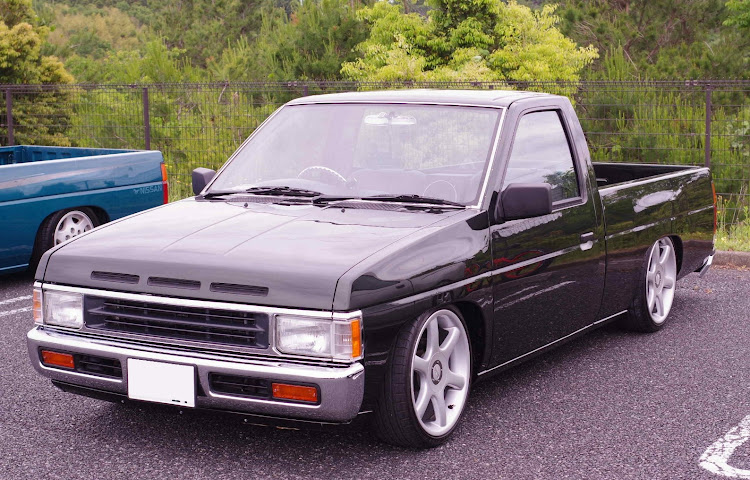 ダットサントラックのUSDM・Truckin・ロングウッドステーション長柄に関するカスタム事例の投稿画像8枚目