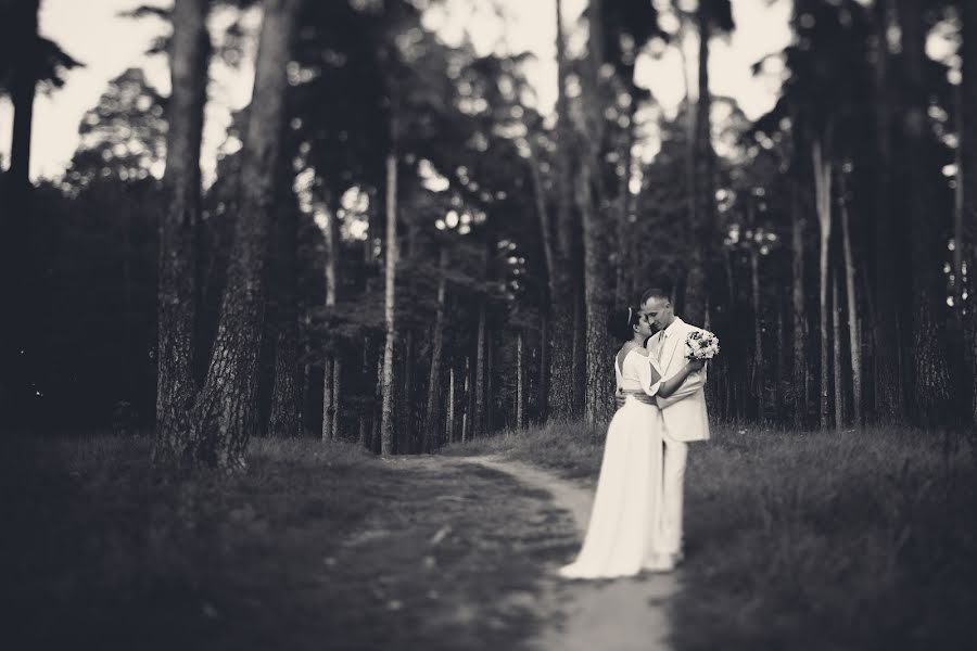 Wedding photographer Yuliya Bocharova (julietteb). Photo of 27 February 2014