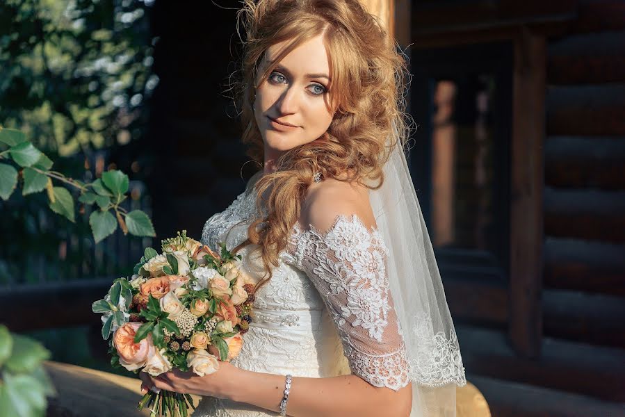 Fotógrafo de bodas Yuliya Kolesnikova (kolesnikova). Foto del 17 de mayo 2018