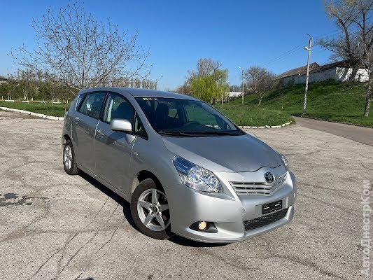 продам авто Toyota Verso Verso фото 1