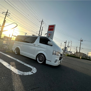 ハイエースバン KDH201V