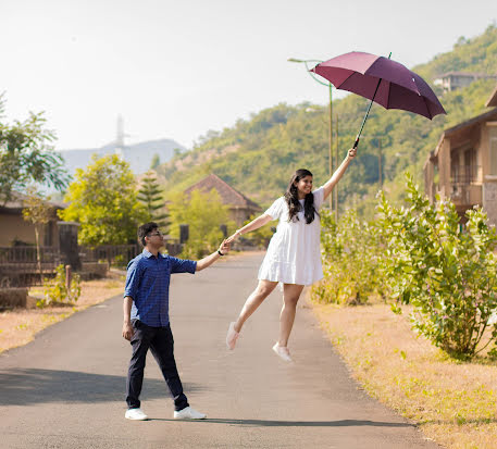 結婚式の写真家Abhijeet R Bhujade (theshutterelf)。2021 12月18日の写真