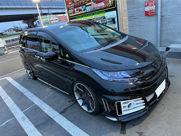 オデッセイのオデッセイRC・雨が降るとわかっていても・洗車がしたい・むしろ降る前こそ洗車に関するカスタム事例の投稿画像1枚目