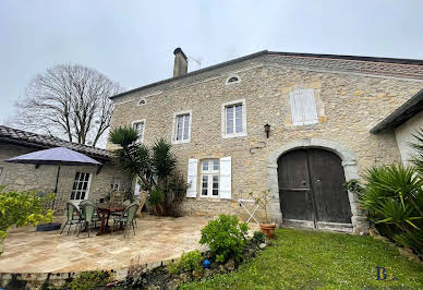 House with pool and garden 2