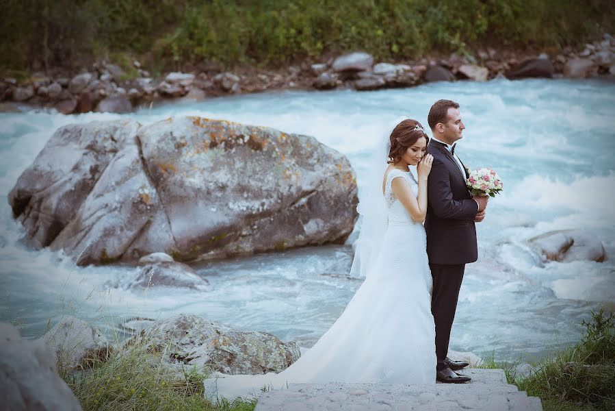 Wedding photographer Ermek Zhenishov (ermek). Photo of 19 September 2016