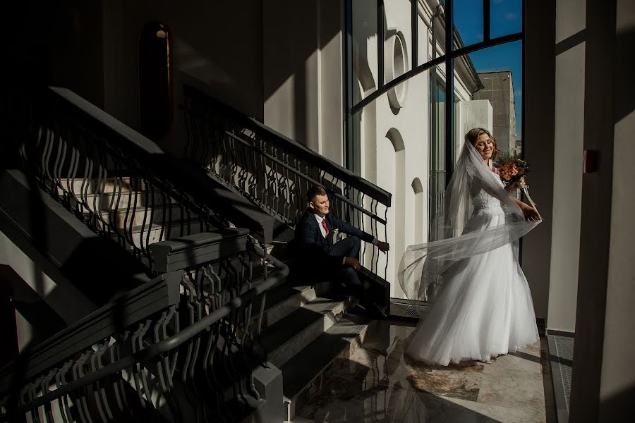 Nhiếp ảnh gia ảnh cưới Aleksandr Sotnikov (sotnikovpro). Ảnh của 1 tháng 9 2022