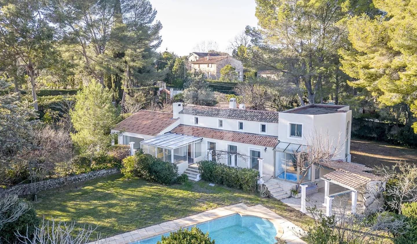 House with pool Mougins