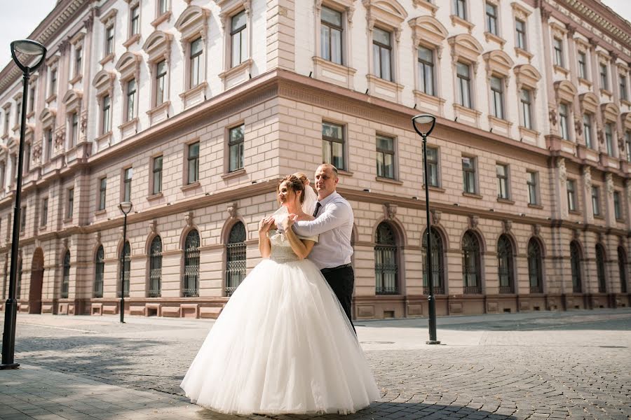 婚禮攝影師Alina Stecyuk（alinast）。2019 2月6日的照片