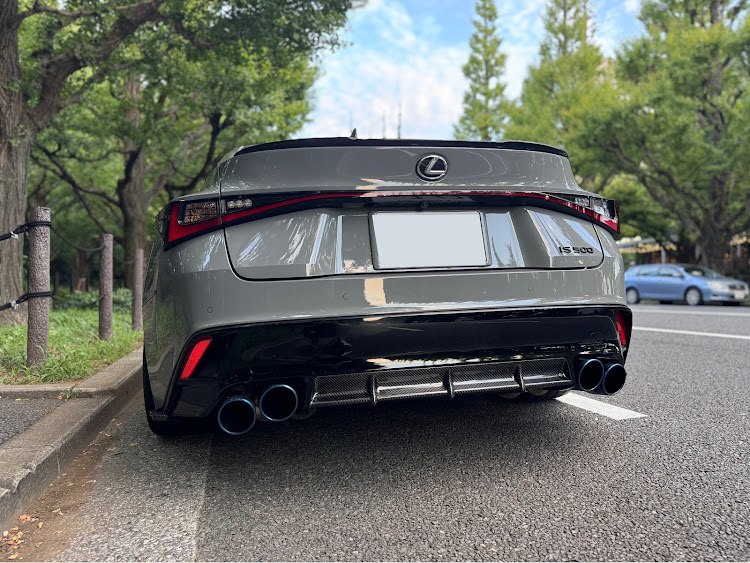 ISのカーボンパーツ・カーボンは正義・Lexus・IS500・カーボンディフューザーに関するカスタム事例の投稿画像2枚目