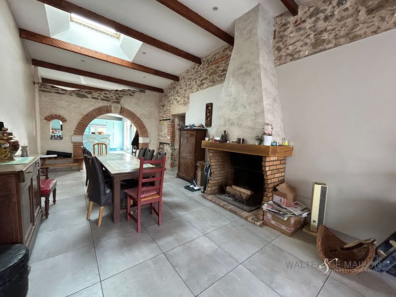 Vente maison 7 pièces 212 m² à Arthès (81160), 367 500 €