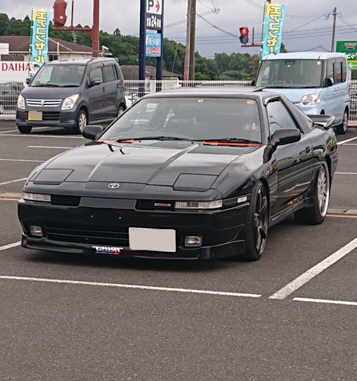 スープラの4連休・あなまる工房・エアコンパネル・ヘリテージパーツに関するカスタム事例の投稿画像1枚目