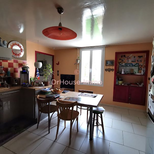 Vente maison 5 pièces 167 m² à Chauvigny (86300), 285 800 €