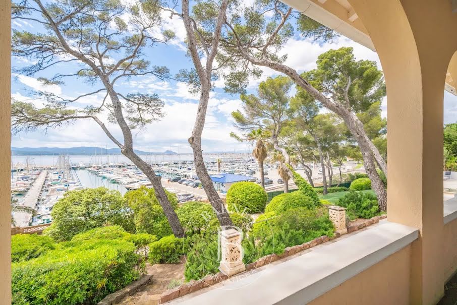 Vente villa 10 pièces 352 m² à Saint-raphael (83700), 5 775 000 €