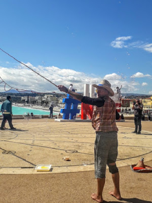 L'uomo delle bolle di AlessandraBertelli