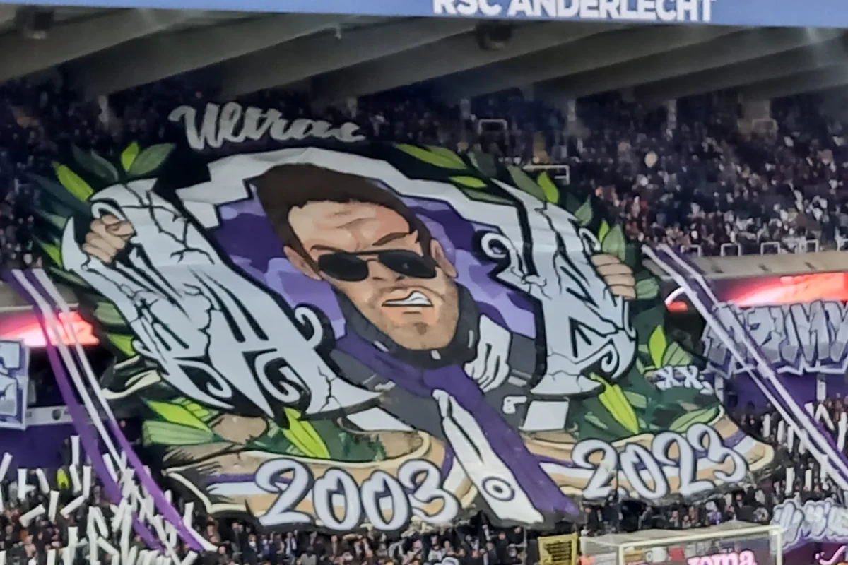 Anderlecht-fans hebben duidelijke boodschap aan Standard, extra maatregelen politie halen niet veel uit