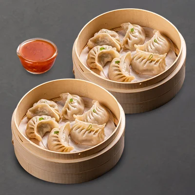 Steamed Chicken Classic Momos With Momo Chutney -12 Pcs