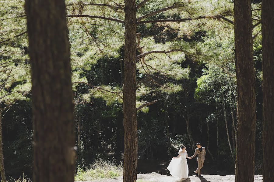 Fotógrafo de casamento Cậu Bi (bi3844). Foto de 8 de abril 2022