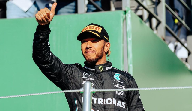 Lewis Hamilton: Seven-time world champion on verge of shock move to Ferrari  from Mercedes - BBC Sport