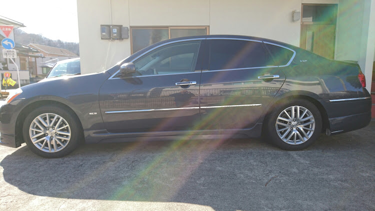 フーガのブレーキパッド交換・DIY・タイヤ交換に関するカスタム事例の投稿画像10枚目