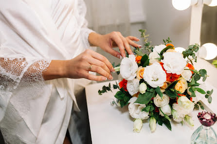 Fotógrafo de casamento Marina Bibik (maribibik). Foto de 7 de dezembro 2019