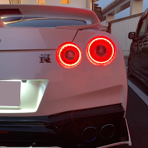 NISSAN GT-R R35