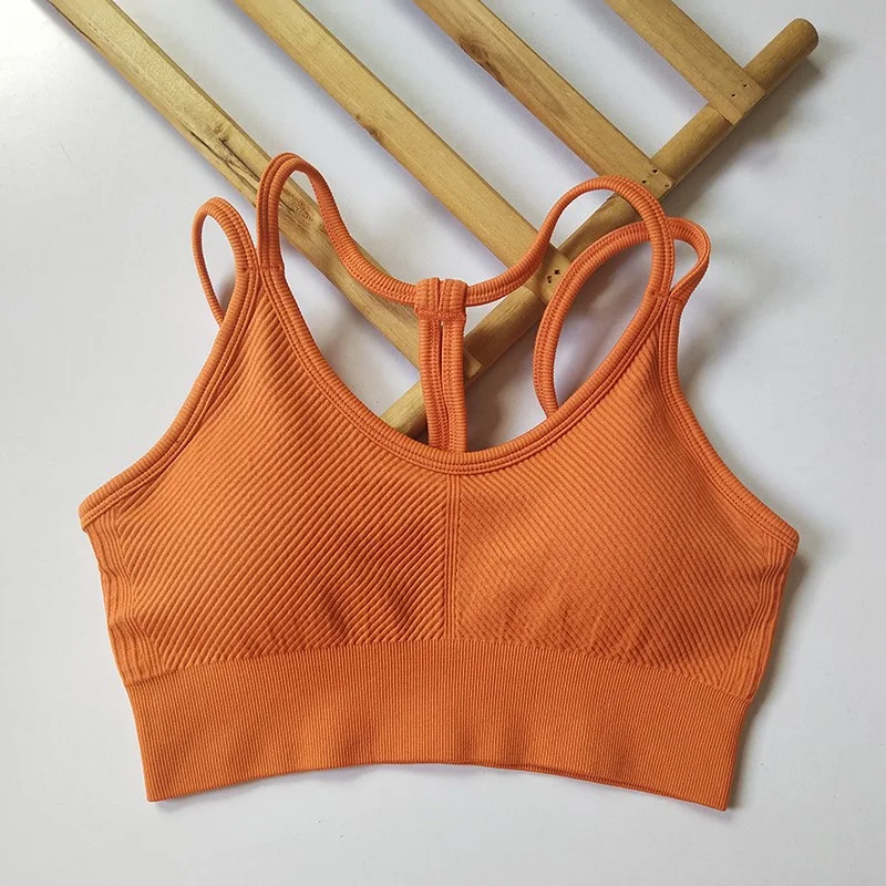 Hardloop-workout-yoga-bh met schokabsorptie. Optimale ondersteuning en comfort voor intensieve trainingen. Perfect voor yoga en hardlopen.