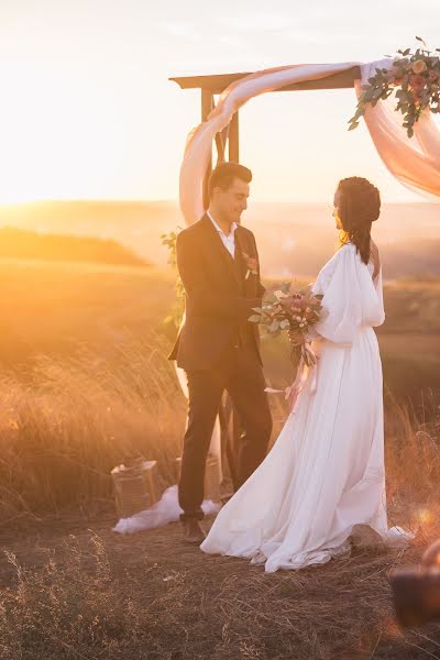 Wedding photographer Anya Berezuckaya (aberezutskaya). Photo of 18 February 2019