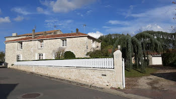 maison à Saint-Just-Luzac (17)