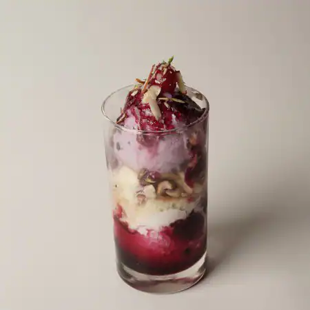 Berry Sundae