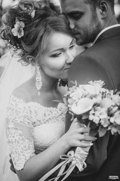 Wedding photographer Ekaterina Levickaya (katyalev). Photo of 31 August 2016