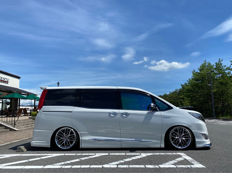 エスクァイアのKranze・Weaval・デモカーエントリーに関するカスタム事例の投稿画像3枚目
