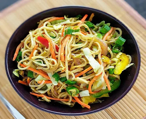 Veg Hakka Noodle