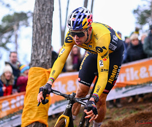 Wout van Aert heeft de handen vol met Eli Iserbyt, maar wint wel in Heusden-Zolder